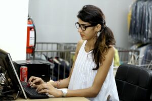 新卒の女性に向けた就活エージェントのサービスとは？